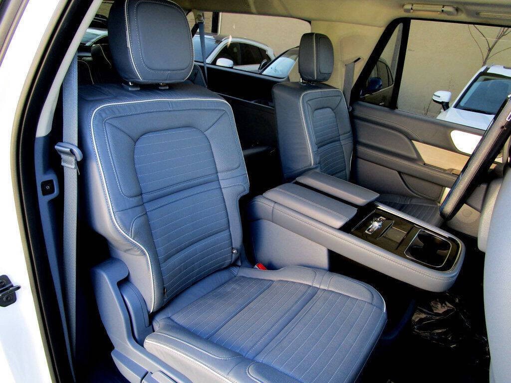 2021 Lincoln Navigator Image 18