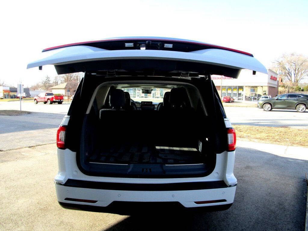 2021 Lincoln Navigator Image 41