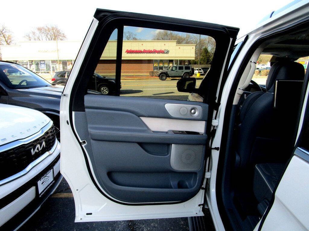 2021 Lincoln Navigator Image 46