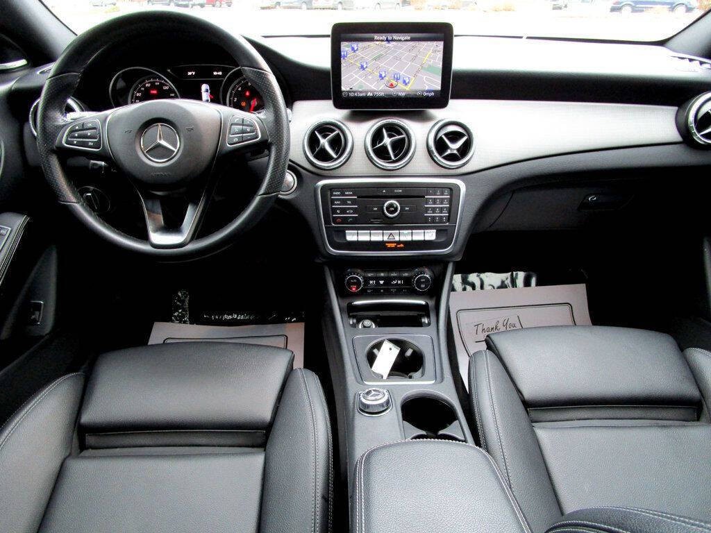 2019 Mercedes-Benz CLA-Class Image 2