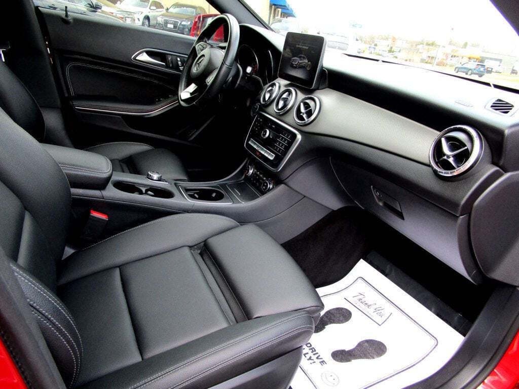 2019 Mercedes-Benz CLA-Class Image 14