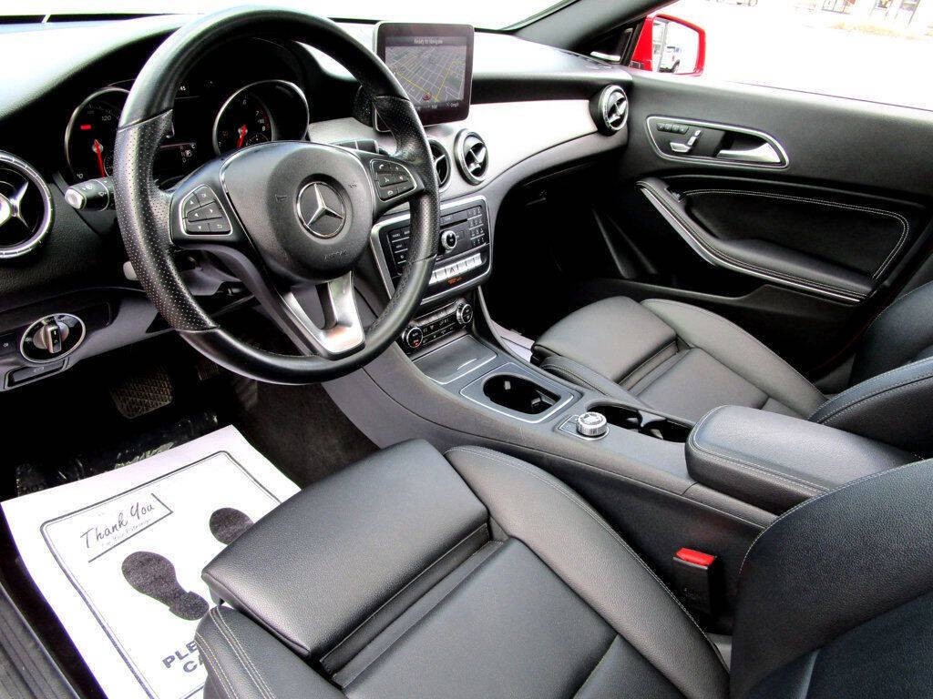 2019 Mercedes-Benz CLA-Class Image 16