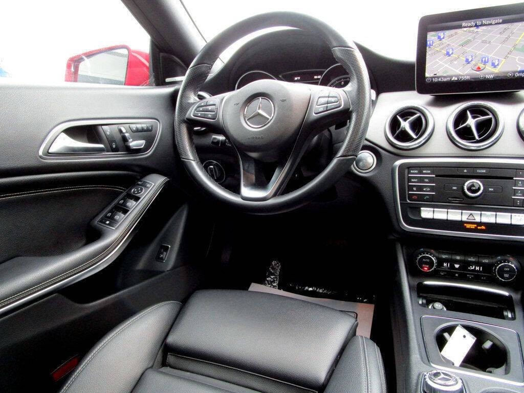 2019 Mercedes-Benz CLA-Class Image 19