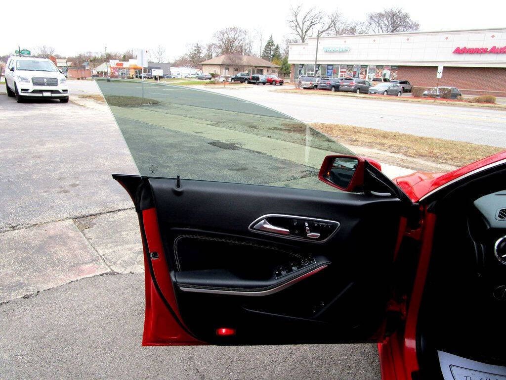 2019 Mercedes-Benz CLA-Class Image 29