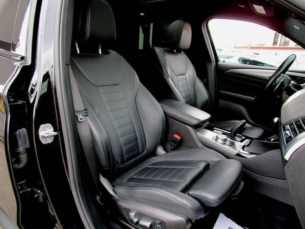 2019 BMW X4 Image 16