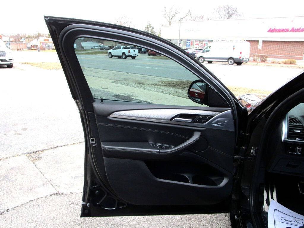 2019 BMW X4 Image 36