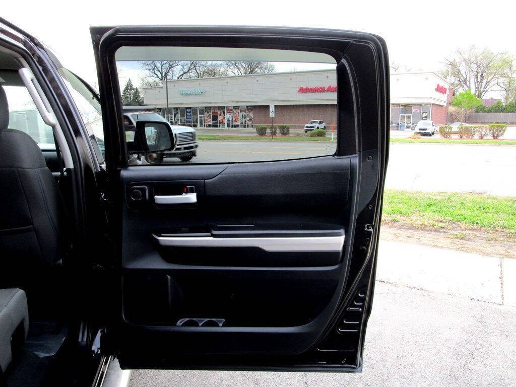 2015 Toyota Tundra Image 34