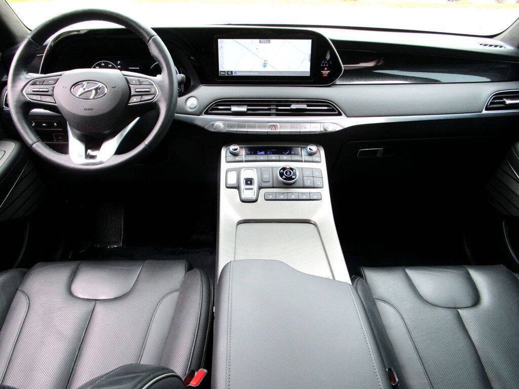 2022 Hyundai Palisade Image 2