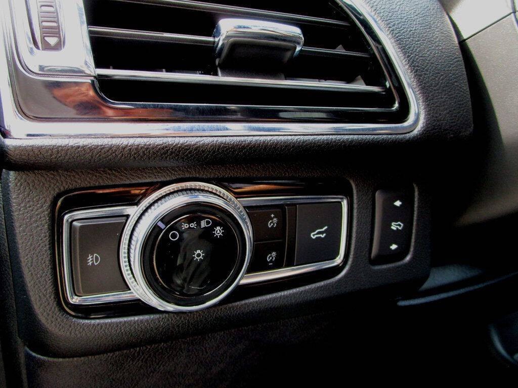 2021 Lincoln Navigator Image 37