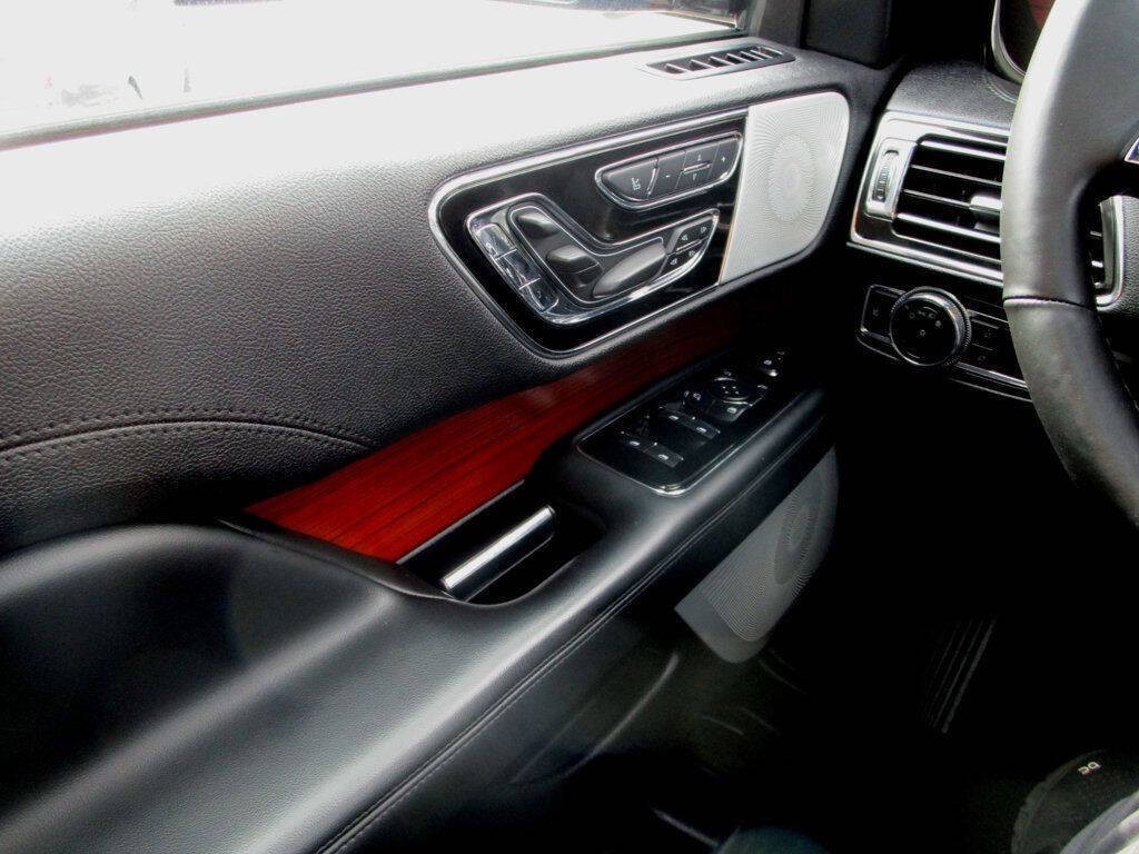 2021 Lincoln Navigator Image 42