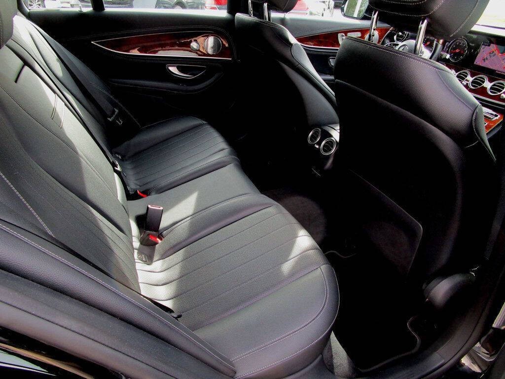 2019 Mercedes-Benz E-Class Image 17