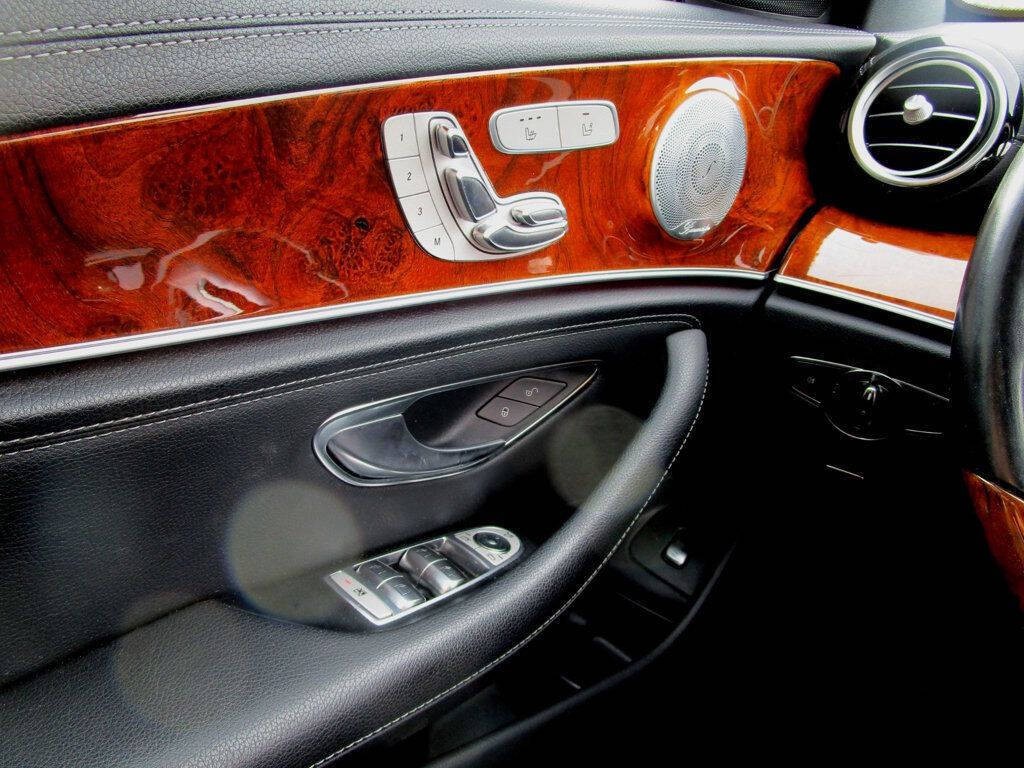 2019 Mercedes-Benz E-Class Image 30