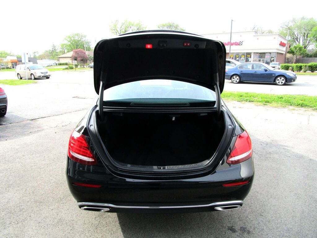 2019 Mercedes-Benz E-Class Image 32