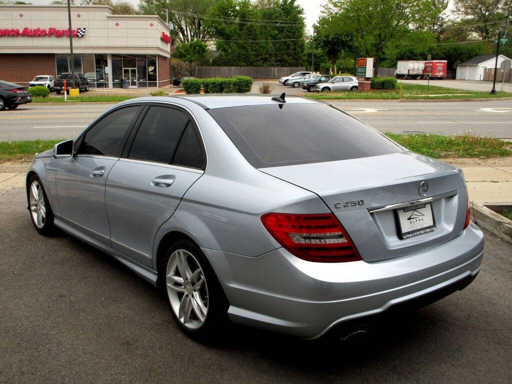 2013 Mercedes-Benz C-Class Image 9
