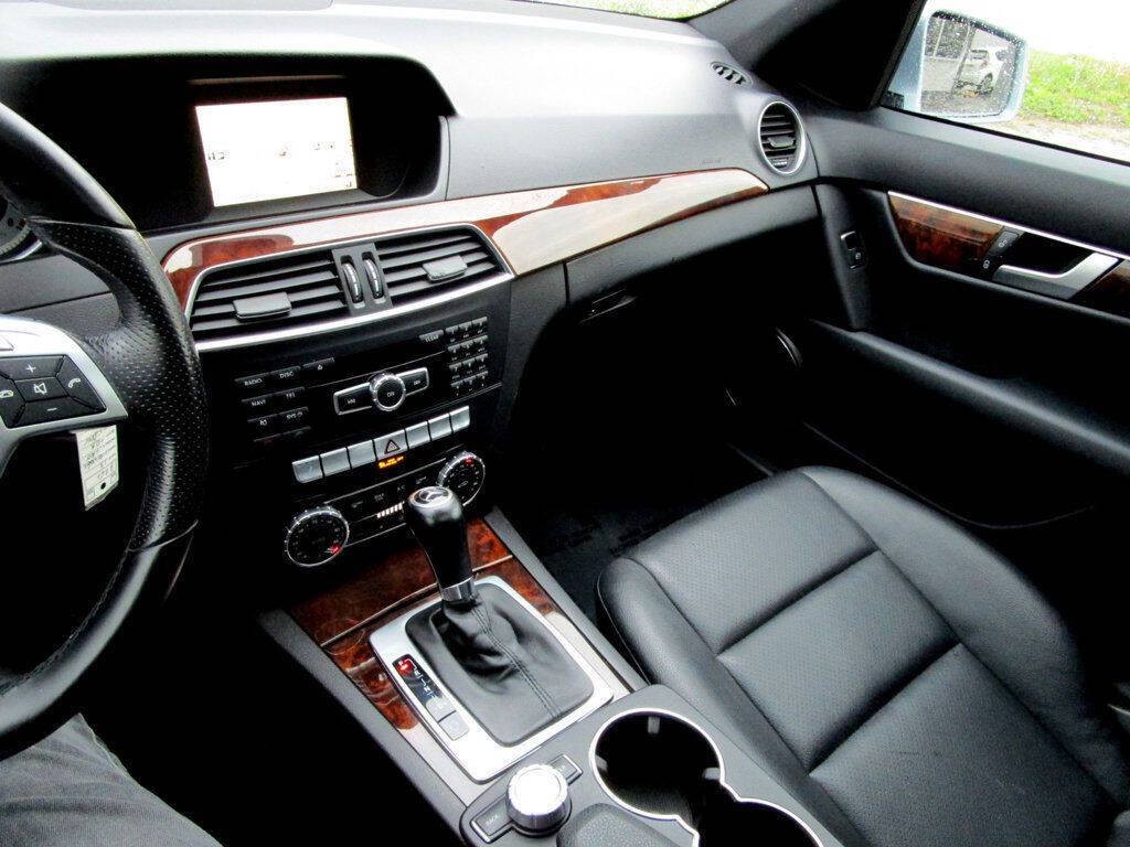 2013 Mercedes-Benz C-Class Image 19