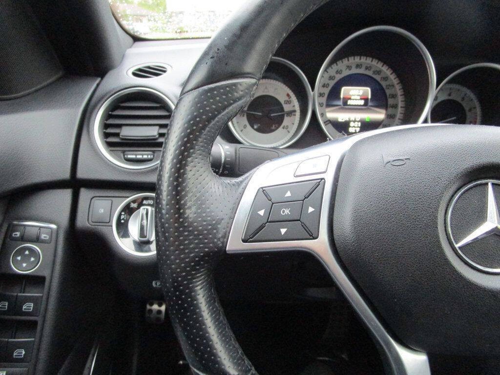 2013 Mercedes-Benz C-Class Image 21
