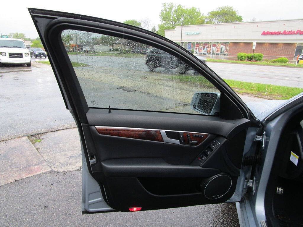 2013 Mercedes-Benz C-Class Image 29