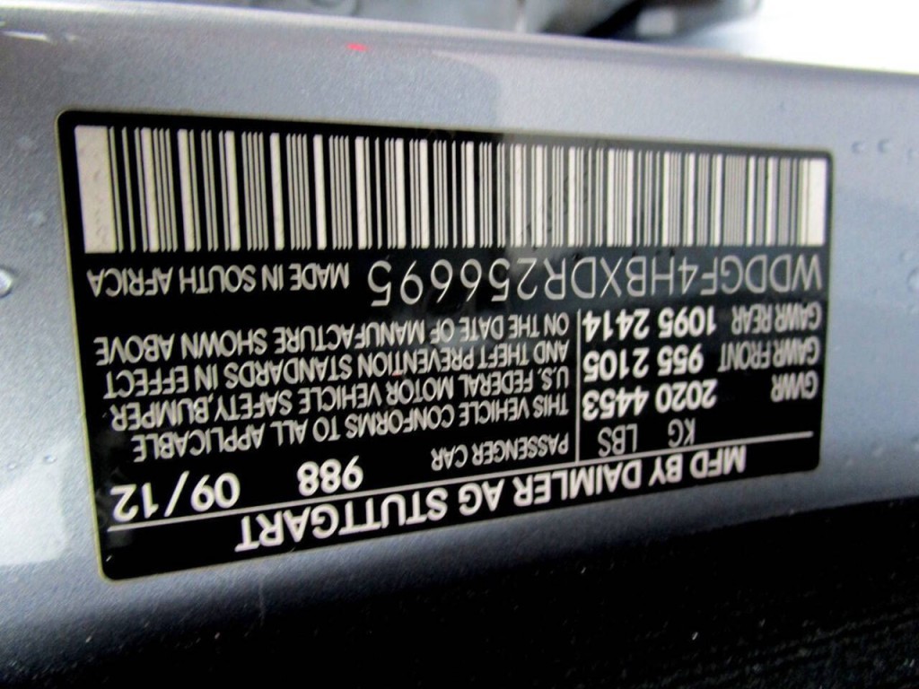 2013 Mercedes-Benz C-Class Image 36