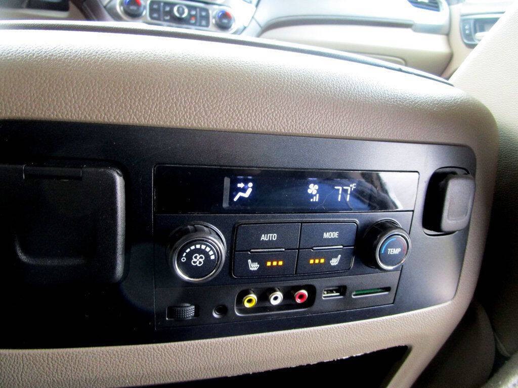2015 Chevrolet Tahoe Image 30