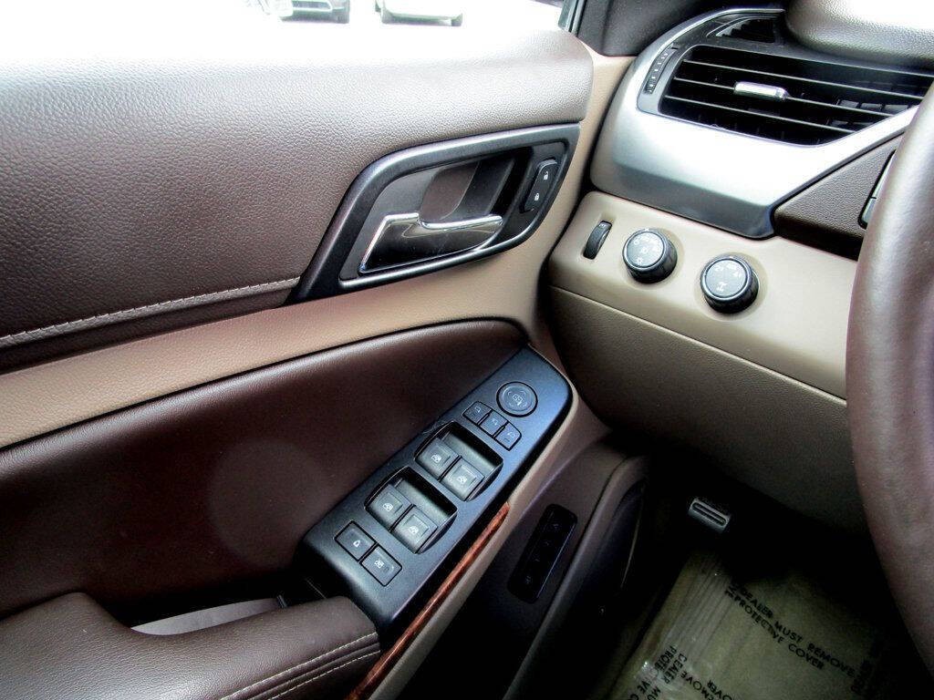 2015 Chevrolet Tahoe Image 35
