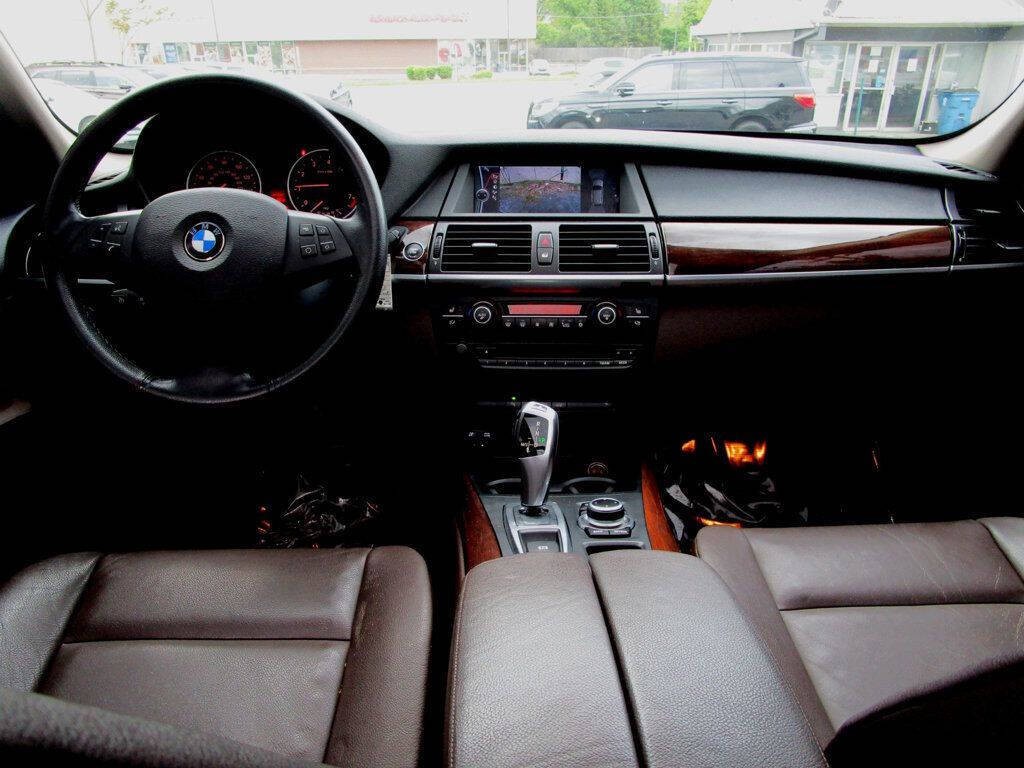 2012 BMW X5 Image 2
