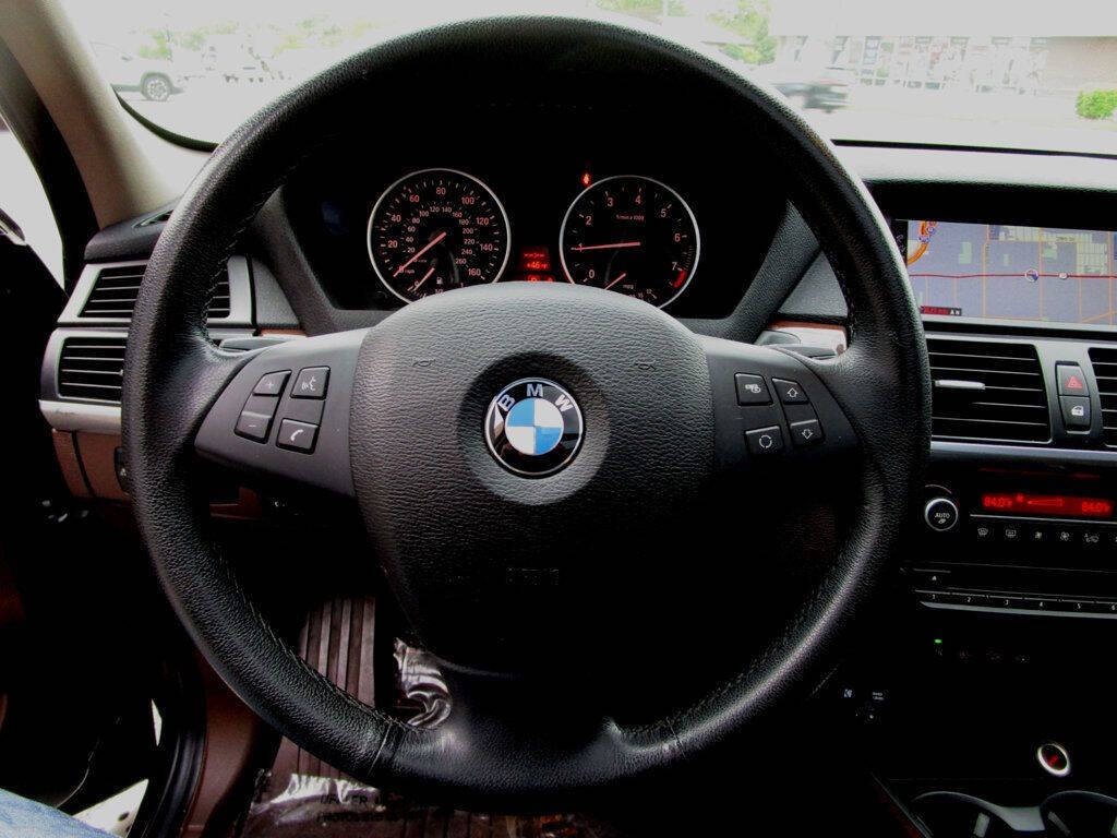 2012 BMW X5 Image 21