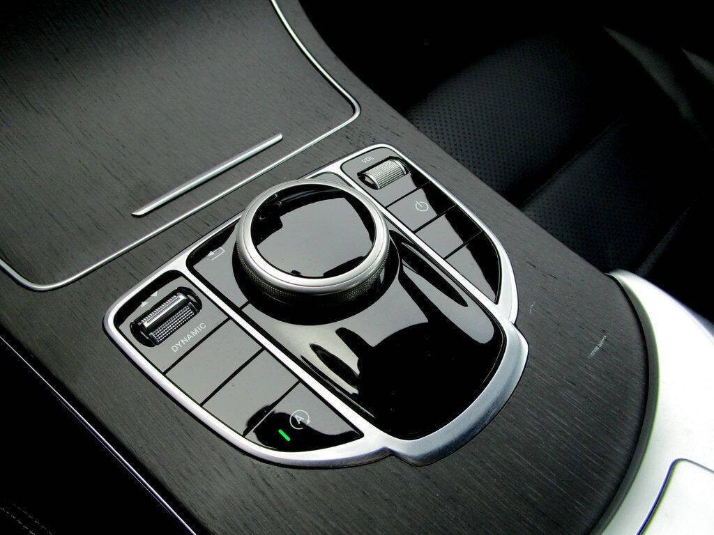 2021 Mercedes-Benz C-Class Image 24
