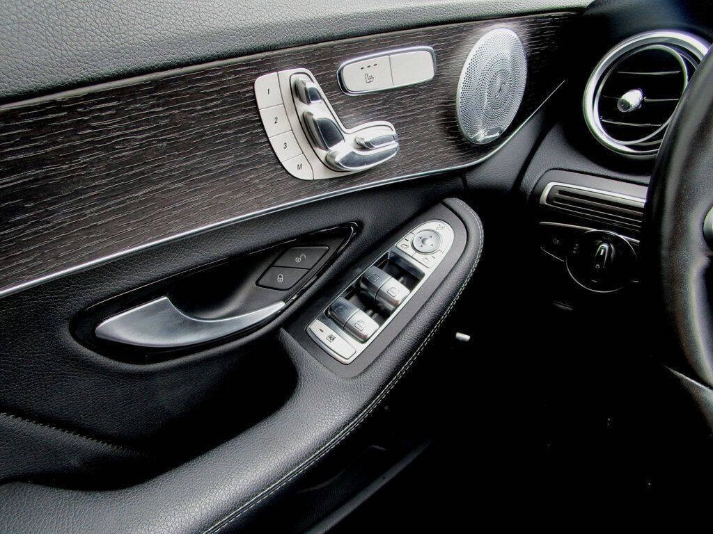 2021 Mercedes-Benz C-Class Image 32