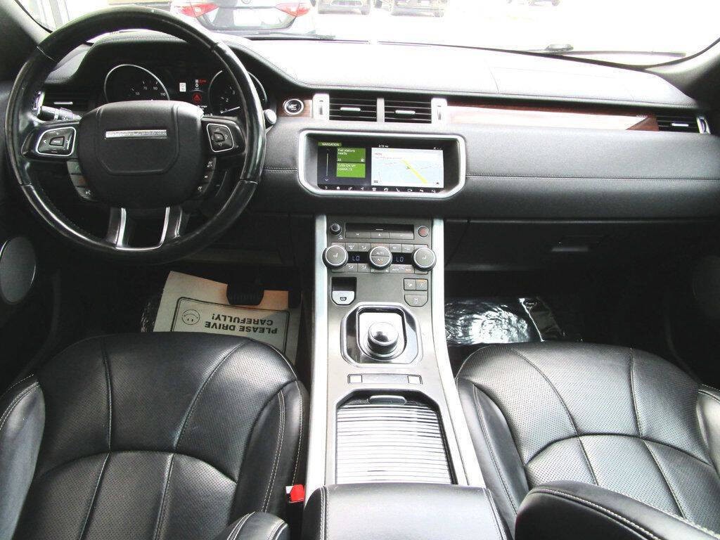 2017 Land Rover Range Rover Evoque Image 2