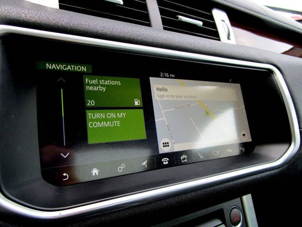2017 Land Rover Range Rover Evoque Image 3