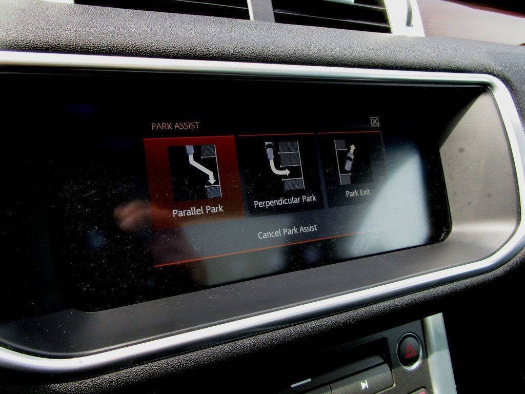 2017 Land Rover Range Rover Evoque Image 26