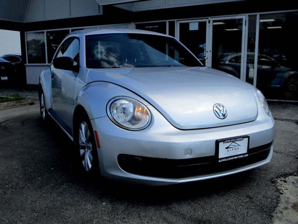 2014 Volkswagen Beetle Image 4