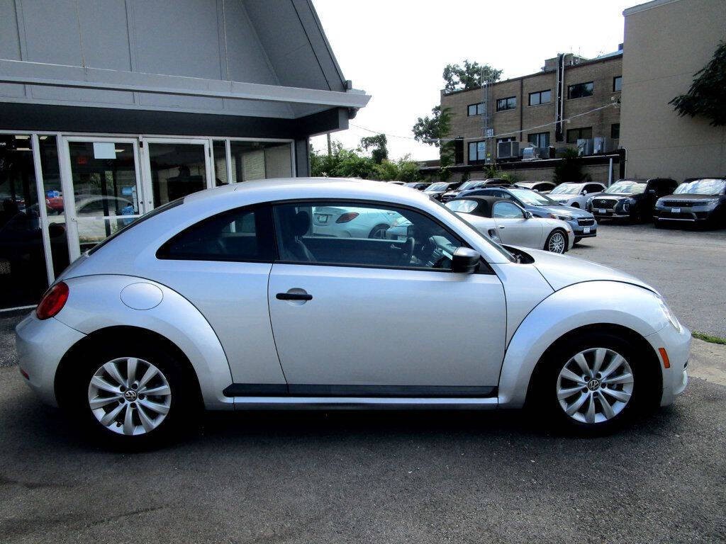 2014 Volkswagen Beetle Image 5