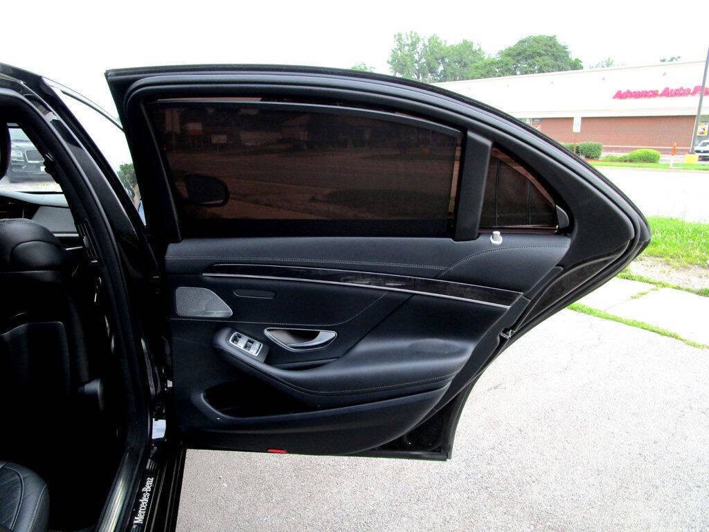 2017 Mercedes-Benz S-Class Image 30