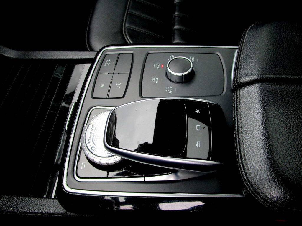2016 Mercedes-Benz GLE-Class Image 22