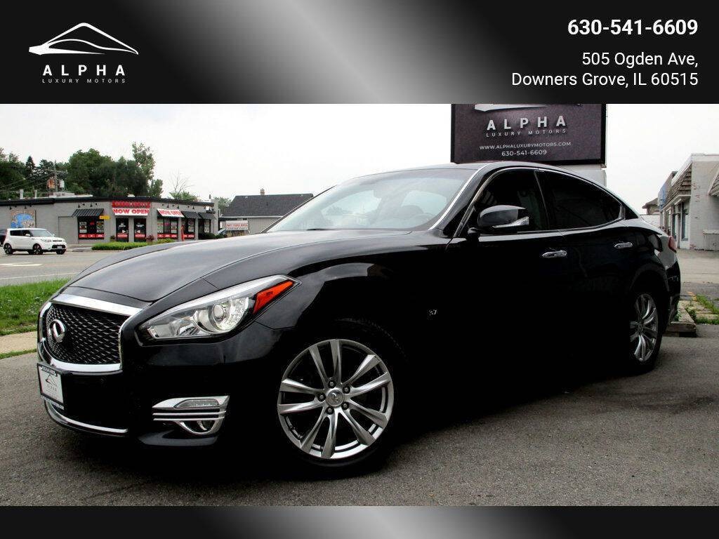 2015 INFINITI Q70 Image 1