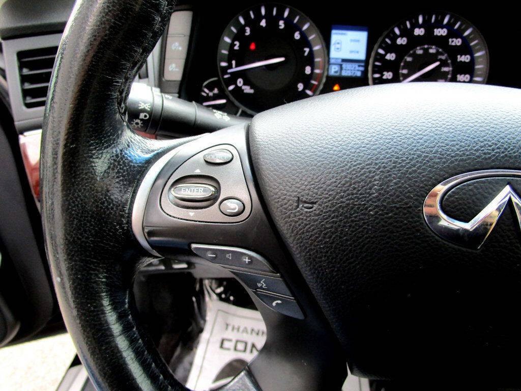 2015 INFINITI Q70 Image 19
