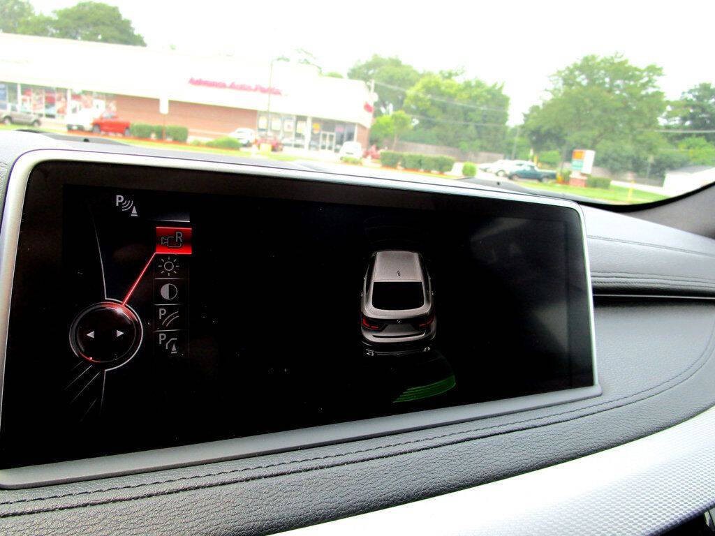2015 BMW X6 Image 4