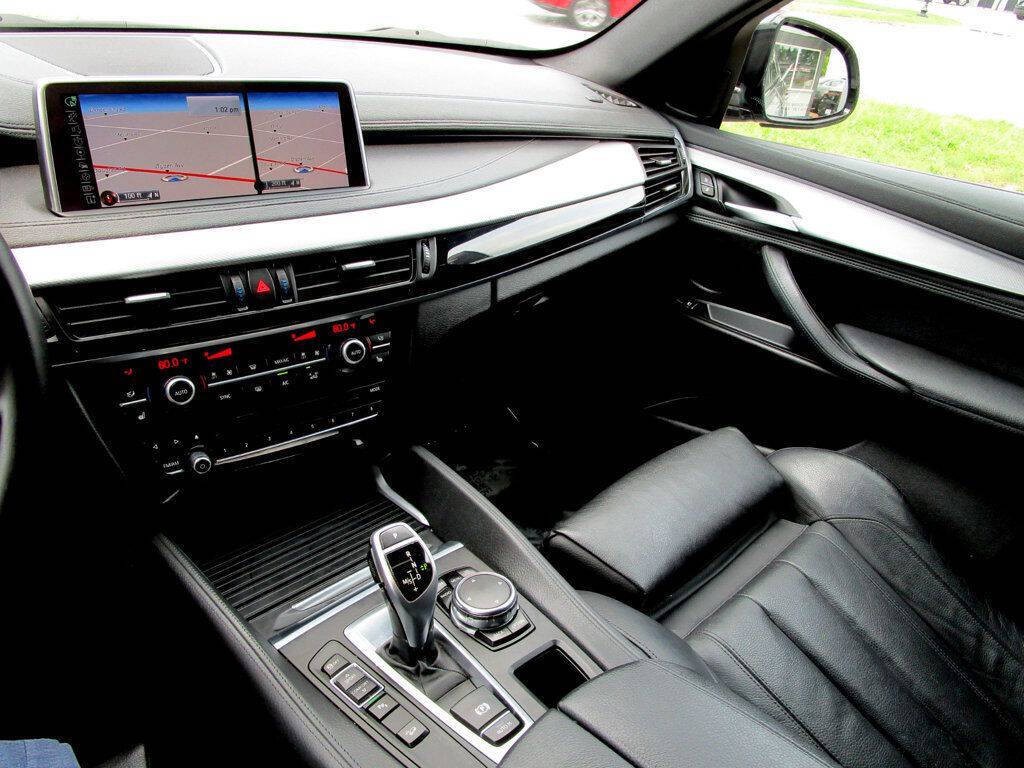 2015 BMW X6 Image 23