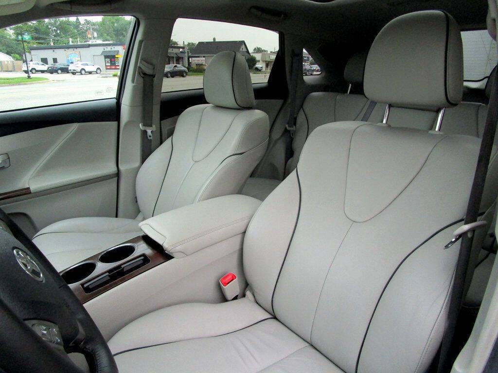 2012 Toyota Venza Image 14