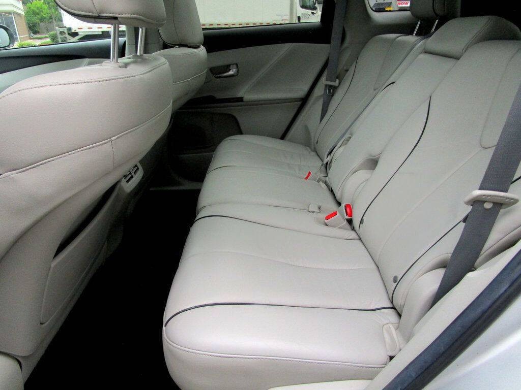 2012 Toyota Venza Image 15