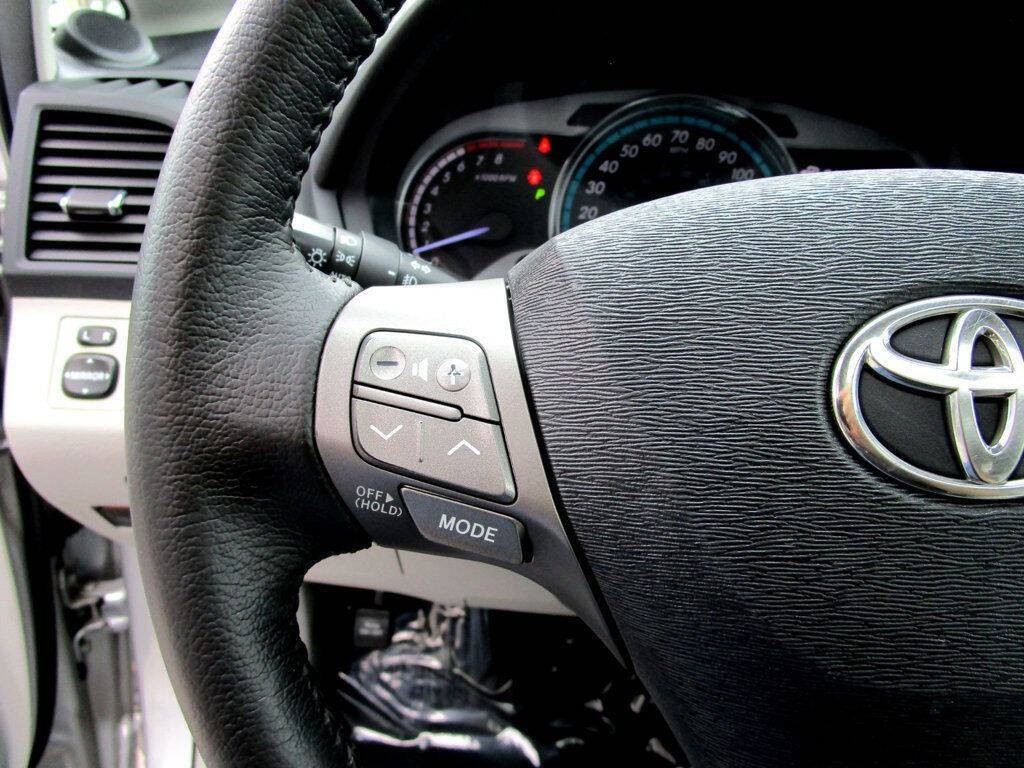 2012 Toyota Venza Image 18