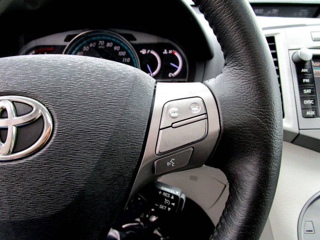 2012 Toyota Venza Image 19