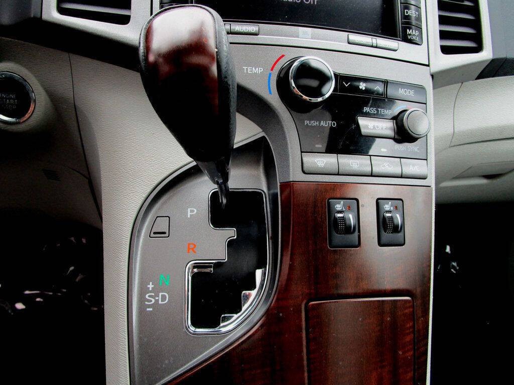 2012 Toyota Venza Image 20