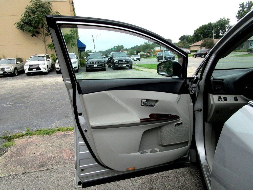 2012 Toyota Venza Image 27