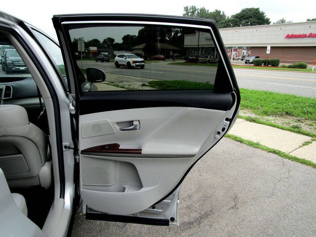2012 Toyota Venza Image 30
