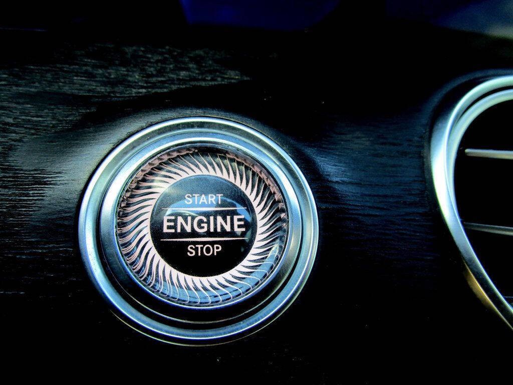 2021 Mercedes-Benz E-Class Image 32