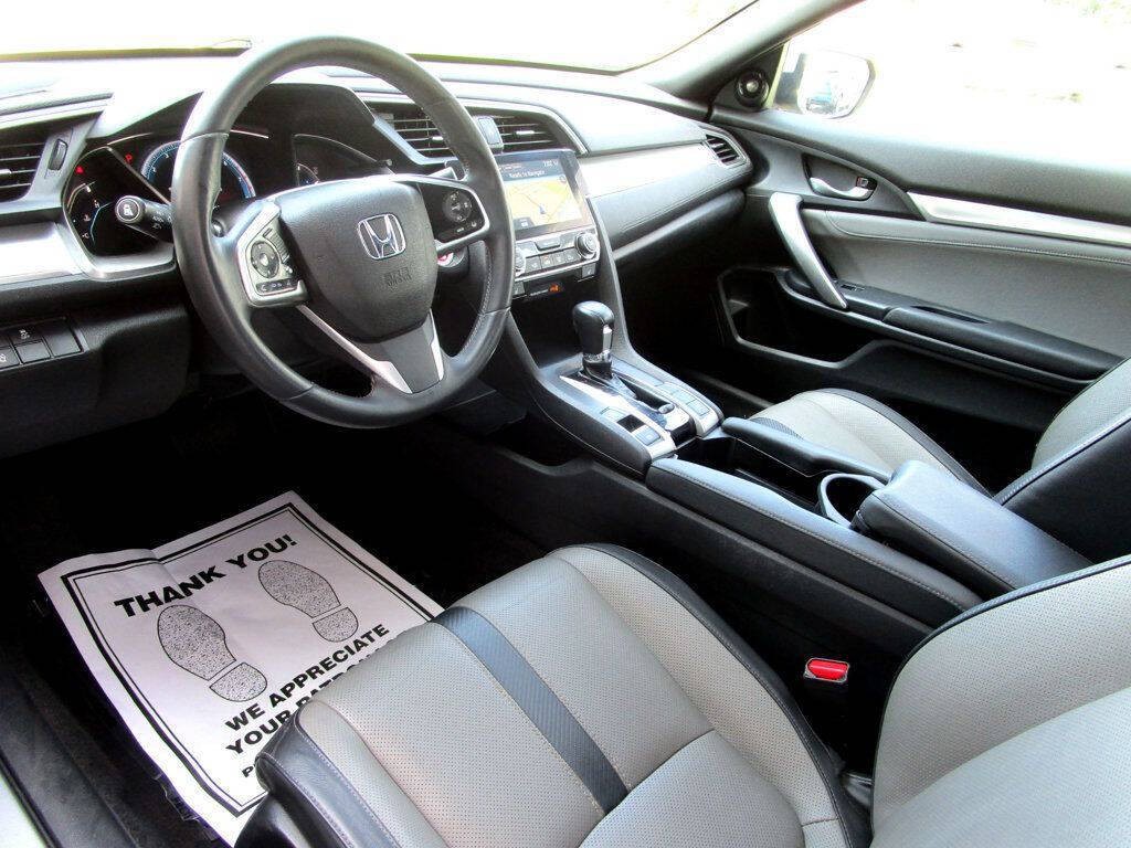 2016 Honda Civic Image 12