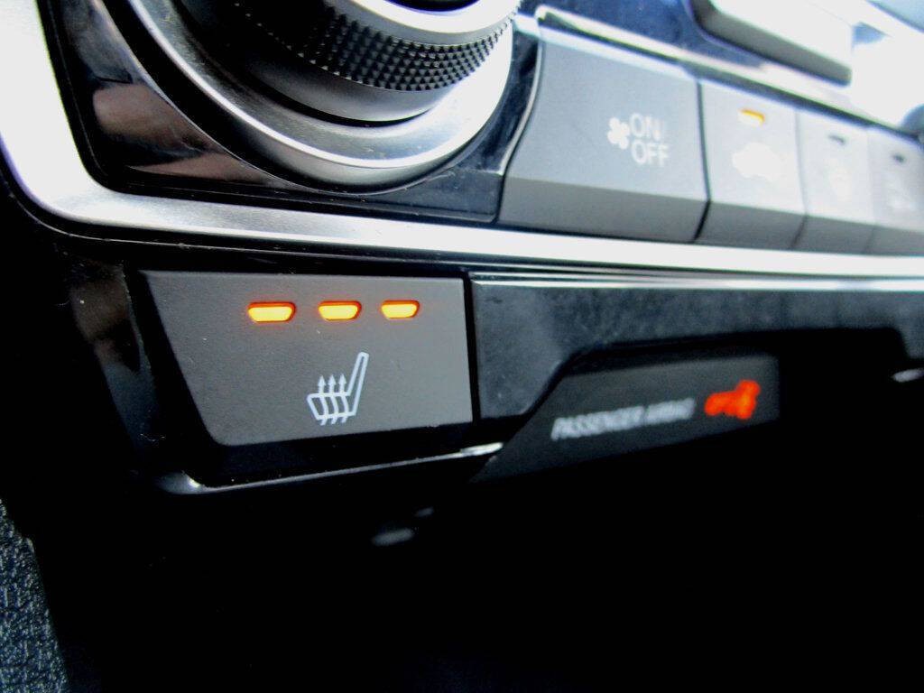 2016 Honda Civic Image 24