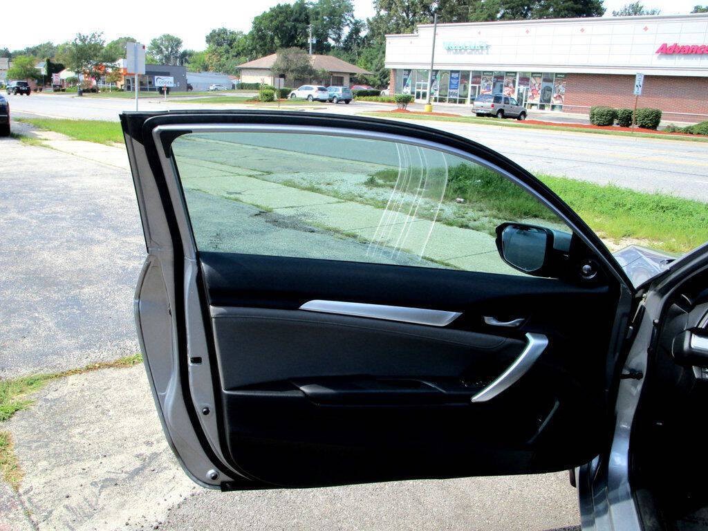2016 Honda Civic Image 31